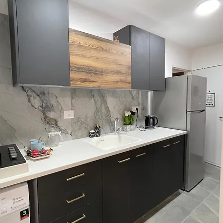 Appartamento דירת אירוח מפנקת בעיר אשקלון - 5 דקות נסיעה מהים Ashkelon Esterno foto