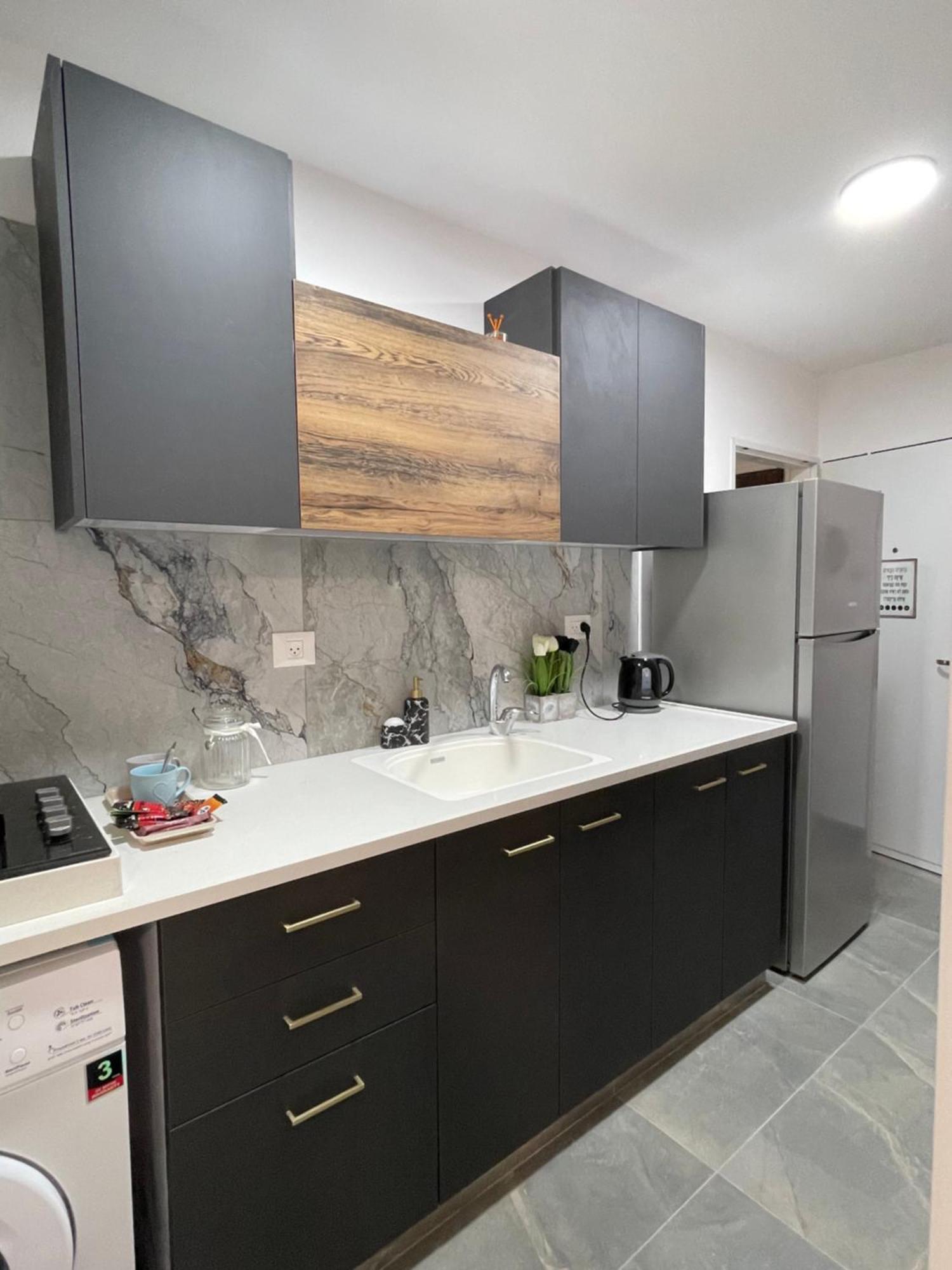 Apartment דירת אירוח מפנקת בעיר - 5 דקות נסיעה מהים Ashkelon